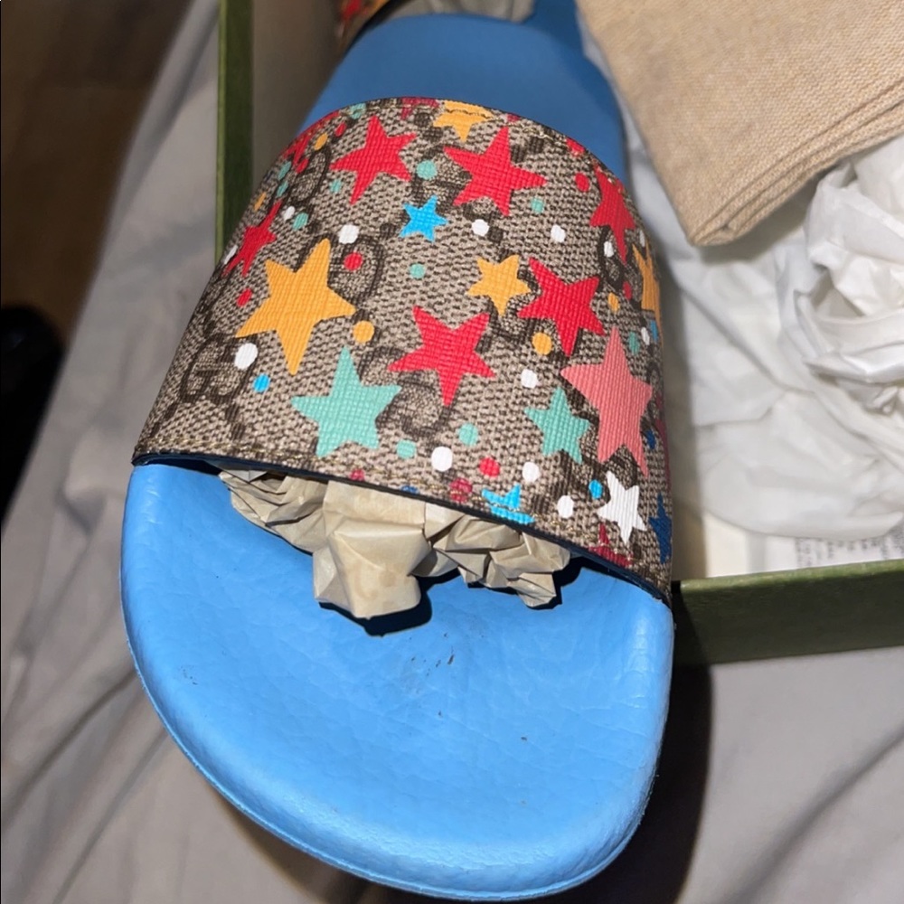 Gucci Slides Size 30  ( 12 K ) Kids